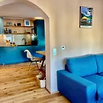 Cosy In Quiet Residential Area - Newly Renovated バート・イシュル