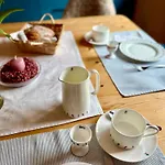 Cosy In Quiet Residential Area - Newly Renovated アパート