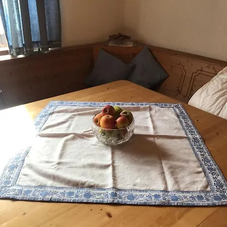 Cosy In Quiet Residential Area - Newly Renovated