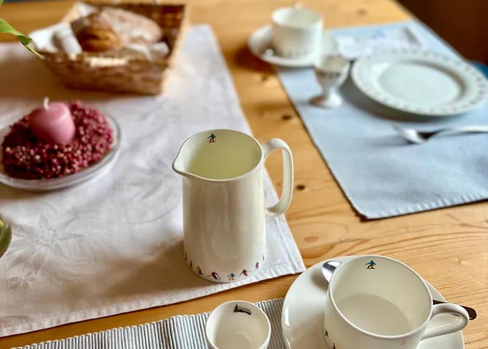 Cosy In Quiet Residential Area - Newly Renovated Lejlighed