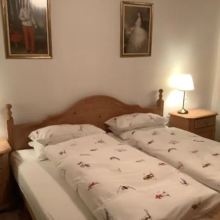 דירה Cosy In Quiet Residential Area - Newly Renovated באד אישל